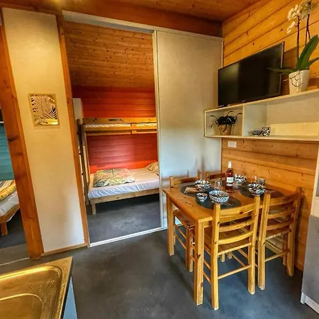 Village De Chalets Joyeuse Exterior photo