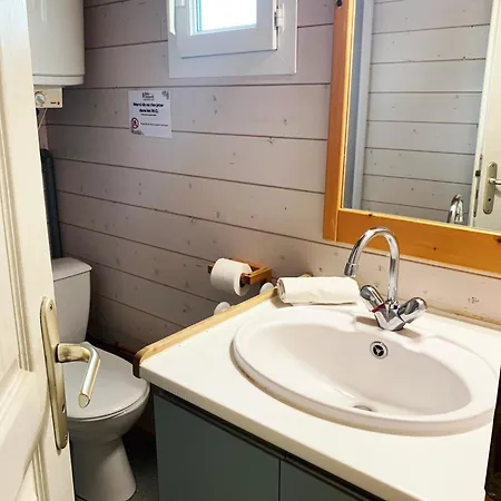 Village De Chalets Joyeuse Room photo