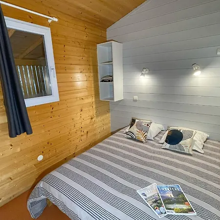 Village De Chalets Joyeuse Exterior photo