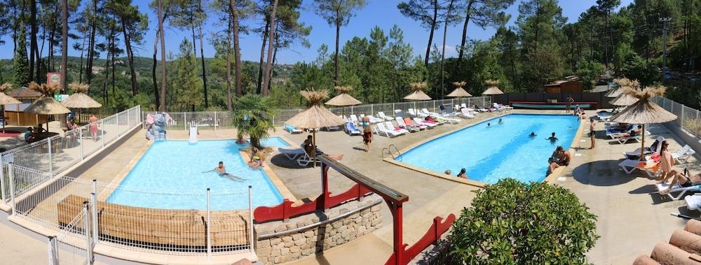Village De Campsite Joyeuse
