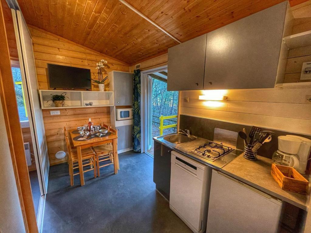 Village De Campsite Joyeuse