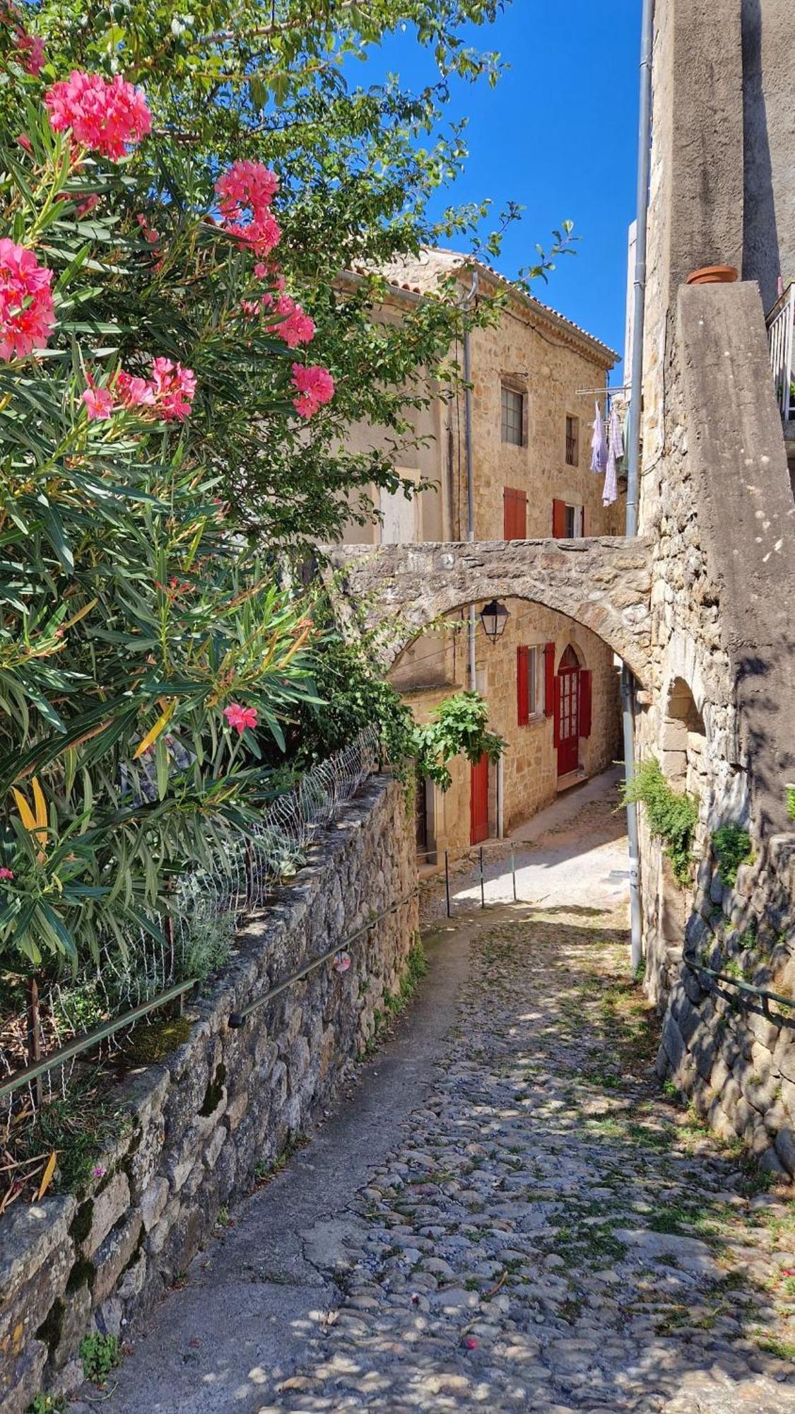 Village De 4*